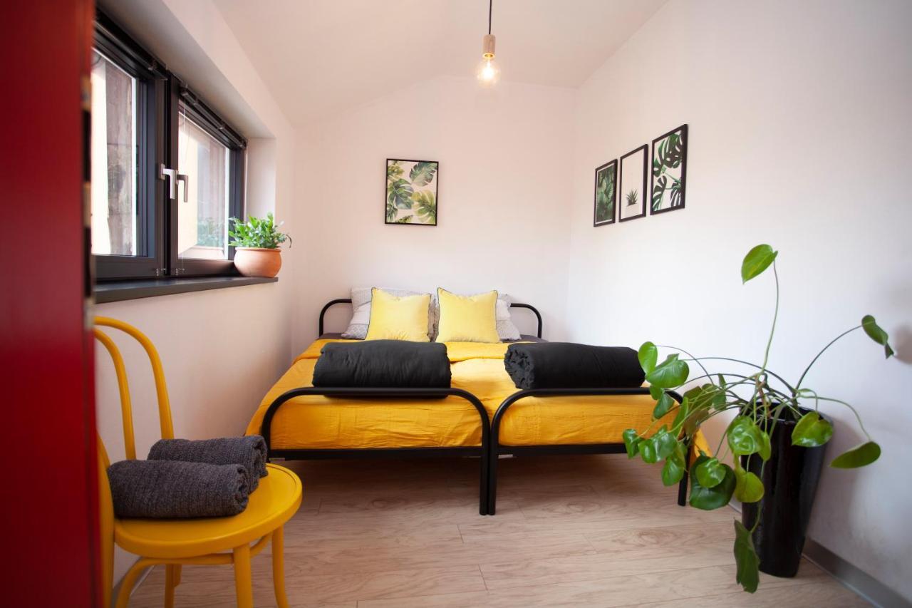 Pokoje Goscinne "Przy Rynku" Gliwice Luaran gambar